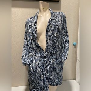 Band of Gypsies womans snake skin print silk feel blazer size small